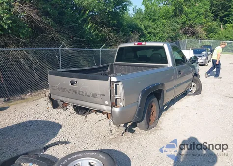 2002 Chevrolet Silverado C1500 из США, поврежденный, VIN 1GCEC14WH2Z175046